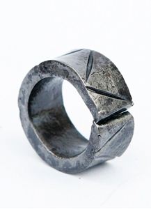 Obrázek z Kovaný prsten KLÍN  